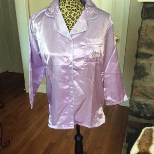 Purple embroidered satiny pajamas